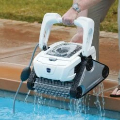 Polaris - P825 Robotic Pool Cleaner -Hayward Shop P825 Robotic Pool Cleaner 4